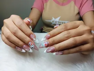 ネイル Naomi Nail所属・Naomi Nailのネイルデザイン