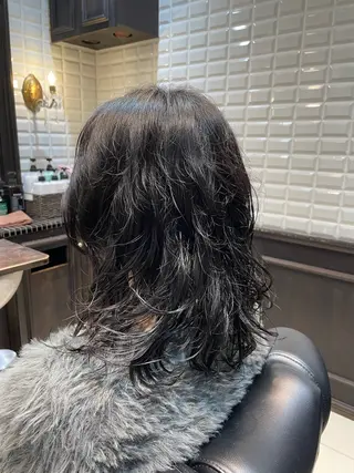 ミディアム カラー 波巻き、ツイスト パーマモデル募集中のヘアスタイル