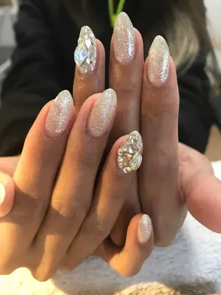 ネイル 吉岡 裕子のネイルデザイン