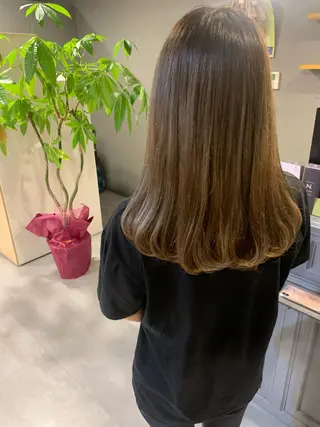 セミロング toki所属・ＳＨＵ ＮＴＡのヘアスタイル