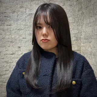 ミディアム INORI|レイヤー |ハッシュカットのヘアスタイル