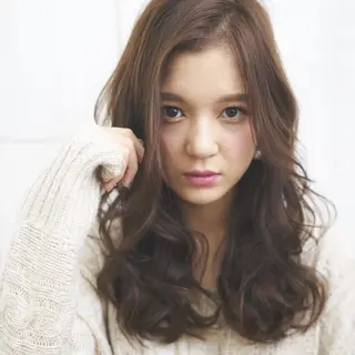 ロング カラー THE DAY所属・AKI HASHIMOTOのヘアスタイル