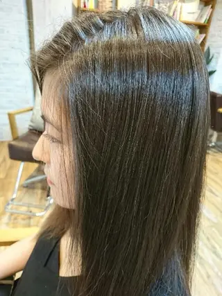 セミロング カラー 遠藤 拓馬のヘアスタイル