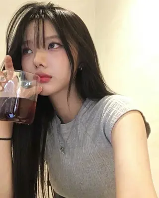 ロング カラー 韓国風暗髪ヘア🤍 🫧MIREIのヘアスタイル