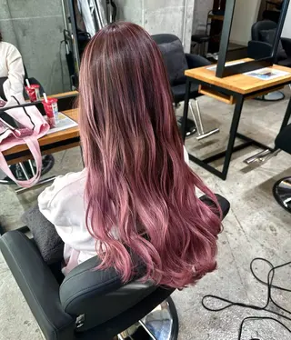ロング カラー ✨髪質改善/ハイトー ン/艶髪高山のヘアスタイル