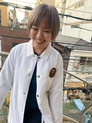 ショート カラー qiie/ワンカラー インナーカラーのヘアスタイル