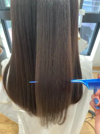 ロング 白木 遥のヘアスタイル