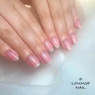 ネイル S LOUNGE NAIL所属・パーツたくさん🍓 SUMIのネイルデザイン