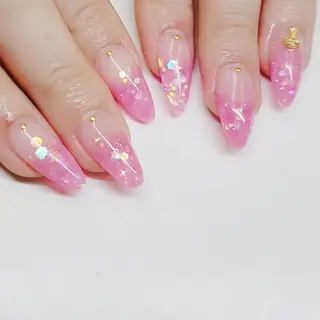 ミディアム ネイル クロキ 。のネイルデザイン