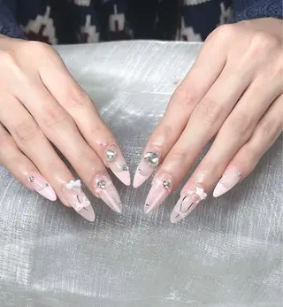 ネイル Lee Nailsのネイルデザイン