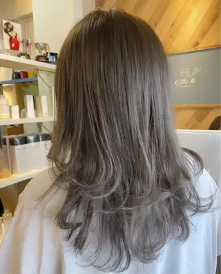 ミディアム カラー カワシマ セイカのヘアスタイル
