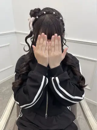 ロング ヘアアレンジ 新井 凪のヘアスタイル