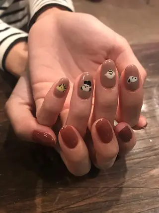 ネイル キラキラ オメメのネイルデザイン