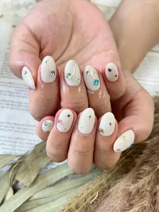 ネイル Basic町田本店 Suzunaのネイルデザイン