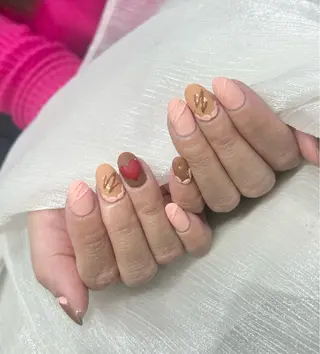 ネイル ネイルサロン Friday 21所属・ネイルサロン Friday 21のネイルデザイン