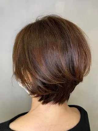 ショート まとまる美髪矯正 ×レイヤーカットのヘアスタイル