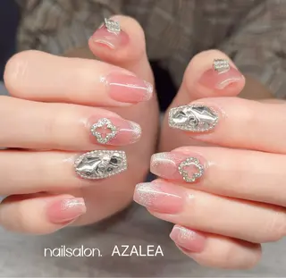 ネイル R inのネイルデザイン