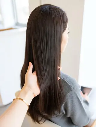 ロング MOLLASALON 浅香山店所属・髪質改善カラー 縮毛矯正🤍辻桃加のヘアスタイル