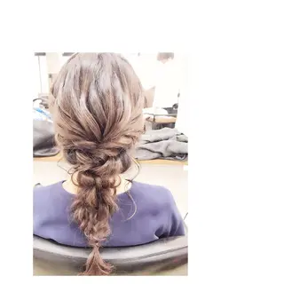 ヘアアレンジ GRANLUSSO 〜グランルッソ駅前店所属・木口 嘉美のヘアスタイル