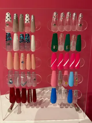 ネイル ピンキー 池田公園店のネイルデザイン