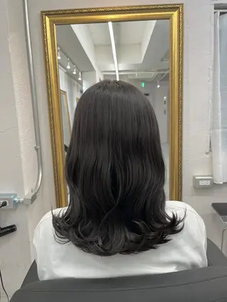 ミディアム カラー REAL【レアル】所属・グレージュ/透け感 カラー/透明感カラーのヘアスタイル