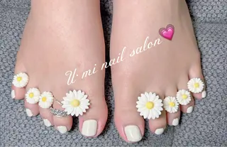 ネイル U·Mi nail salon所属・U·Mi 上野御徒町容のネイルデザイン