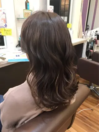 ロング カラー パーマ Well's TAIGAのヘアスタイル