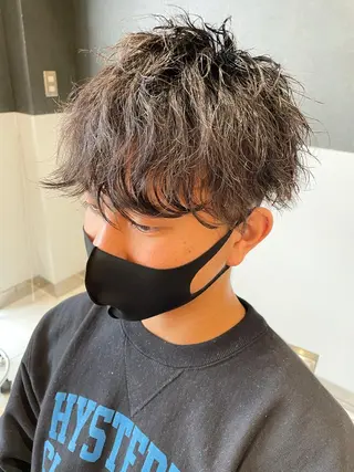 ショート パーマ メンズヘア特化 崎田 成人のヘアスタイル