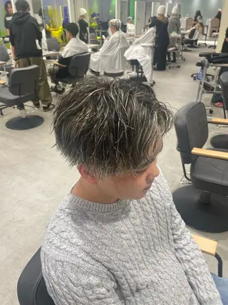 ショート カラー パーマ メンズ カラーモデル⚡️ REONのヘアスタイル