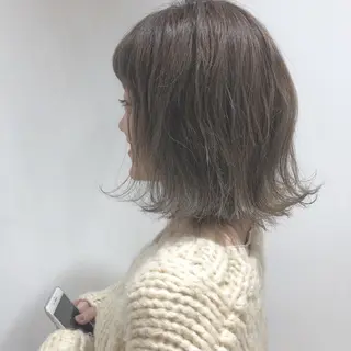 ショート カラー 江原 彩華のヘアスタイル
