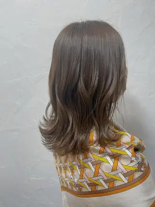 ミディアム ふわっとレイヤー 🪽スガヤハルミのヘアスタイル