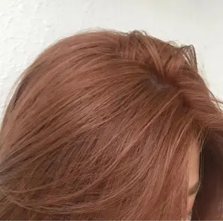 カラー アベ マコトのヘアスタイル