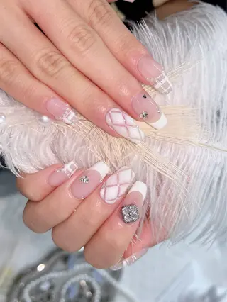 ネイル Glow Nail スカルプ専門店のネイルデザイン