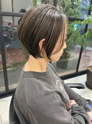 ショート カラー 長谷川 大貴のヘアスタイル