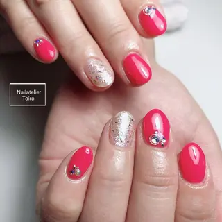 ミディアム ネイル ☺︎山部 志麻☺︎のネイルデザイン