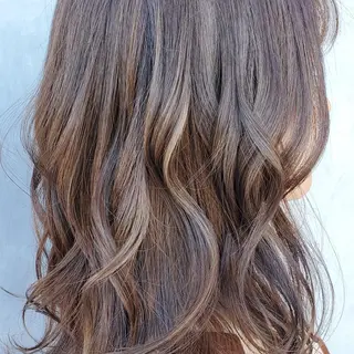 ロング カラー ヘアアレンジ 恩田 さやかのヘアスタイル