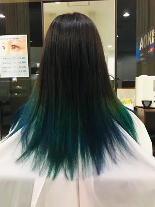 ロング カラー 阿久津 泰幸のヘアスタイル