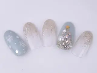 ネイル ゲン レイカのネイルデザイン