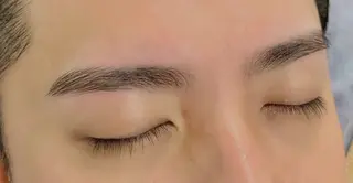 メンズ アイブロウ ecarg ✳️manaのマツエク・マツパデザイン