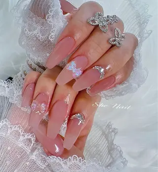 ネイル She   Nail所属・ISA_ BELLAのネイルデザイン