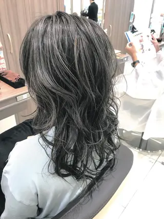 ロング カラー 田中 慎也のヘアスタイル