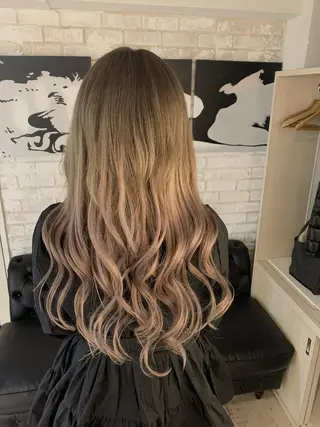 ロング ✨ハイトーン✨艶髪 ✨髪質改善✨和田のヘアスタイル