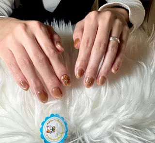 ネイル NekoNailsalon所属・グエン アンのネイルデザイン