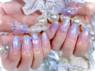 ネイル Vogusty's Nail鶴見店 髙橋のネイルデザイン