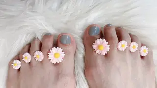 ネイル Amoureuse Satomiのネイルデザイン