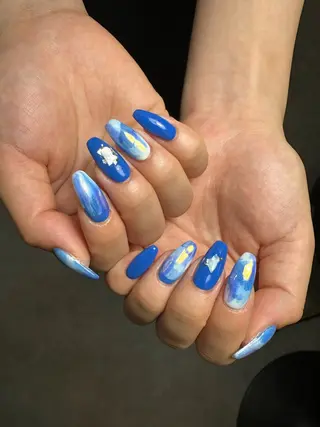 ネイル ATELIERHARLOW所属・nailist MOEのネイルデザイン