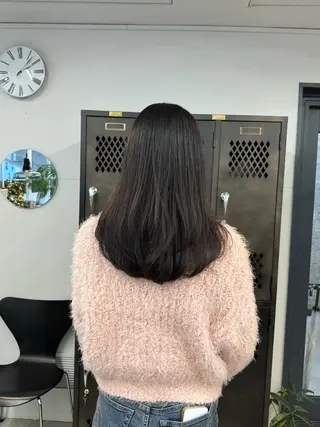 ミディアム INORI /フェイスレイヤーのヘアスタイル