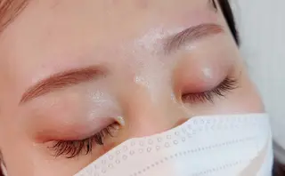 メンズ アイブロウ NAZ eyelash&eyebrow by medical salon所属・NAZ 表参道 Tomokoのマツエク・マツパデザイン