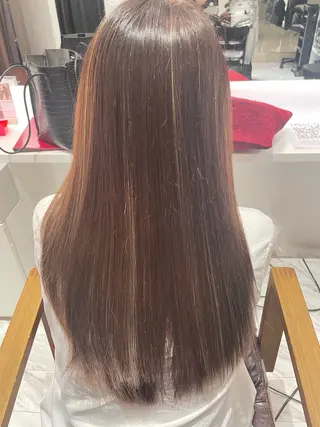 ロング カラー ウォーレントリコミ  ニューヨーク所属・西梅田直結🌹 若林梨音のヘアスタイル