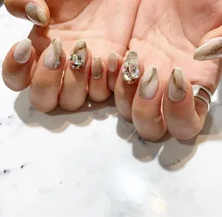 ネイル 佐藤 穂乃香のネイルデザイン